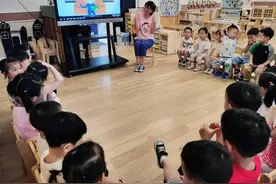 老师您辛苦了！康桥幼儿园小班伢儿给老师送“花”了图片