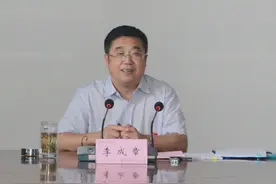 53岁新兴铸管董事长李成章涉嫌严重违纪违法，辞去所有职务图片