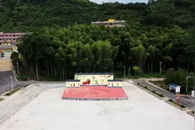 荒废鱼塘变广场，韶关乐昌庙湾村这个地方火了……图片