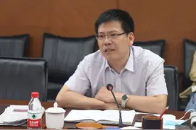 深入把脉当代中国思想文化动态 光明日报社联合出版界代表召开座谈会图片