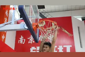 20个全国冠军、数十位职业球员，南京九中让“校园球员职业化”成真图片