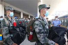 41秒丨滨州滨城：今年首批新兵踏上军旅征程视频封面