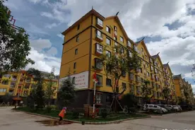 “小凉山”易地搬迁：搬出大山，搬进幸福图片