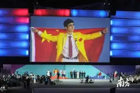 网瘾少年到世界冠军，广东山村留守兄弟的逆袭之路图片