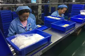 揭秘四川自贡国内领先的锂电芯黑科技：经25道工艺流程出货 比同类型产品耐用性高1-2倍｜寻访黑科技图片