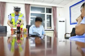 天津14岁男孩无证驾车700公里至辽宁 交警及时拦停图片