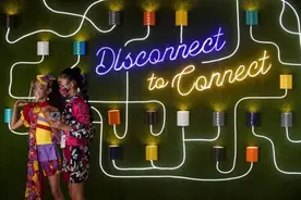 印尼：疫情下的儿童模特比赛图片