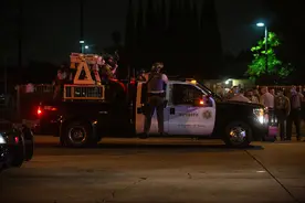 美国洛杉矶两名警察遭枪击 特朗普痛斥袭警者是“畜生”图片