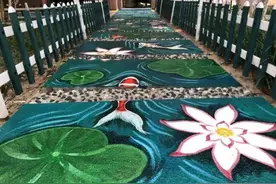 暖萌！家门口的“灵魂画手”，把童话搬到小区图片