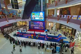 “脐宝宝”玩跑酷 趣味活动中传播科普知识图片