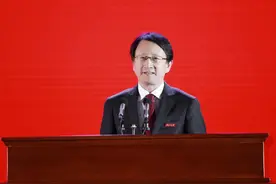 浙大校长吴朝晖在新生开学典礼上的讲话：争做新一轮学习变革的先行者图片