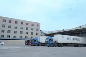 速卖通推出全球首条大件商品跨境零售专线，老外可一键下单买车买床图片