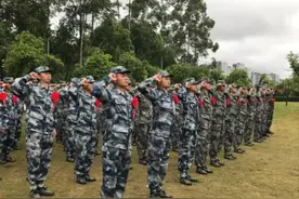 兴义市251名新兵离乡出征图片