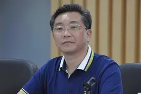 盐田高级中学校长罗诚获评“教书育人模范”称号图片