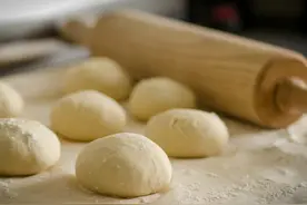 10亿营收碾压狗不理，中饮巴比想把馒头卖到全国却不容易图片