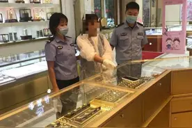 姐妹花“顺手牵羊”窃手机 分赃时“各怀鬼胎”被刑拘图片