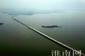 淮南瓦埠湖大桥显露雄姿图片
