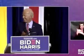 为争取拉美裔选民，拜登在竞选活动上放西班牙神曲《Despacito》，还跟着节奏摇起来……图片