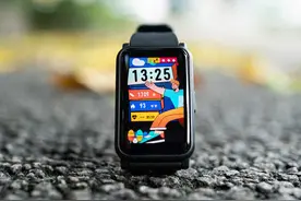 荣耀手表ES评测：方形大屏有差异化 健康管理够齐全图片