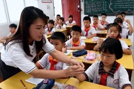 近九成受访家长不放心孩子用眼习惯图片