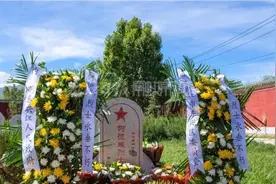 生死两别离！这场等待了54年的“团聚”让人泪目图片