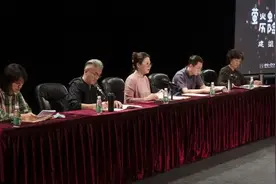 中国儿艺投排现实题材童话剧《萤火虫姐弟历险记》图片