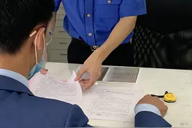 买了房子要装修？上海嘉定城管执法部门请业主先来签订承诺书图片