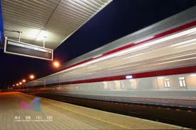 为什么火车很少提前到站，非要乘客等？今天总算知道了图片