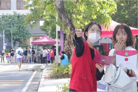 深圳大学喜迎万名“萌新”入学图片