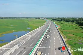 玉林至湛江高速公路全线开通运营图片