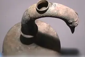 河南出土青铜壶内不明液体被查明：系西汉古酒！与马王堆医书记载颇为相符视频封面