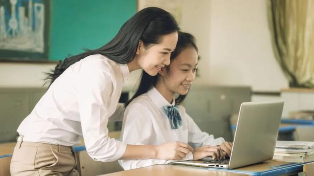 手机qq怎么关闭看点（QQ上线青少年模式哪里不会点哪里）