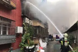 一个吹风机，两条人命图片