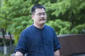 程鹏：半路出家的相声演员图片