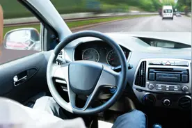 自动无人驾驶开进广西地铁图片