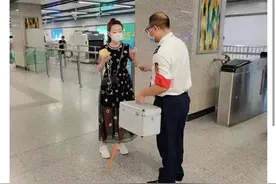 西安地铁陷摆拍争议，别让虚构加工毁了好人好事图片