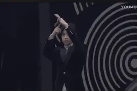 魏晨商演现场叫停假唱，发微博称“这是我应该做的”图片