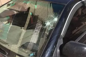 大连男子把车停在居民楼下，等他再回来时，眼前的一幕让他后怕…图片