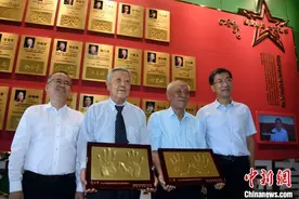 国家最高科技奖获奖科学家手模墙在中国科技馆揭幕开放图片