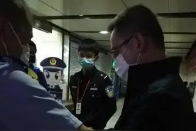 “限高”男子篡改护照买机票成功，在长水机场被拦下……图片