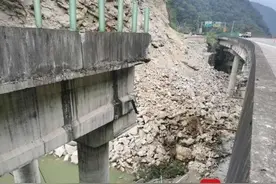 四川雅西高速、108国道均断道，往返成都西昌须绕行或坐飞机图片