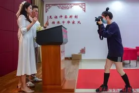 直播领证，名人见证！湖北婚姻登记花样仪式为爱“加油”图片