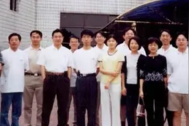 百度首支纪录片即将上线 揭秘李彦宏与百度的“苦难辉煌”图片