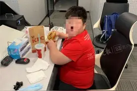 乐清一小男孩在肯德基吃“霸王餐”？原因竟是奶奶不给他“吃饱饭”图片