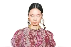 初秋流行色 明媚且温暖图片