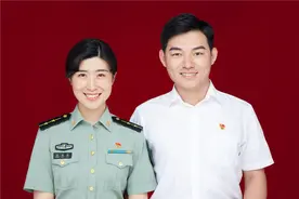 军恋中最大的幸福，就是与你相知相恋共同进步图片