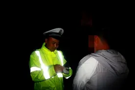 旌城扫毒，民警为嫌疑人的孩子当起“临时家长”图片