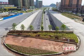 下穿通道可通行了！二环南路与民主南路交叉枢纽预计年底竣工图片