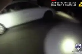 美国13岁自闭症男孩被警察连开数枪，倒地后向母亲“表白”：告诉妈妈我爱她图片
