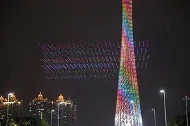 广州塔上演千架无人机表演 庆祝农民丰收节图片